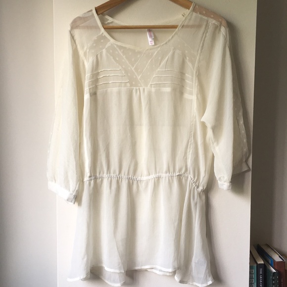 Sheer cream blouse - Picture 1 of 4